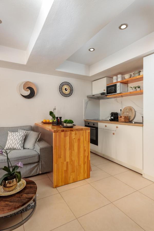 Apartment Center One Bedroom *